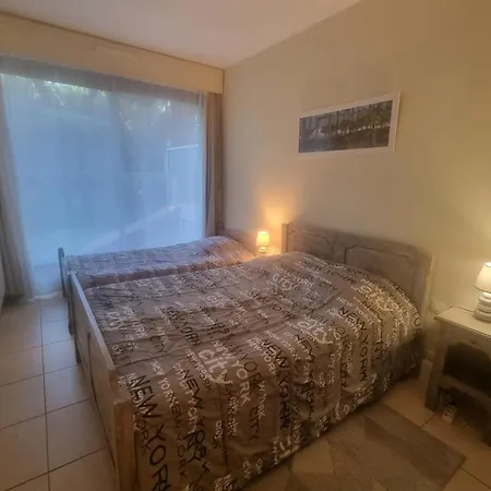 דירה 100 M From The Prime Location ארסשון